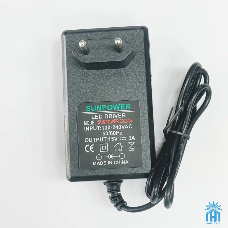 آداپتور 15 ولت 3 آمپر