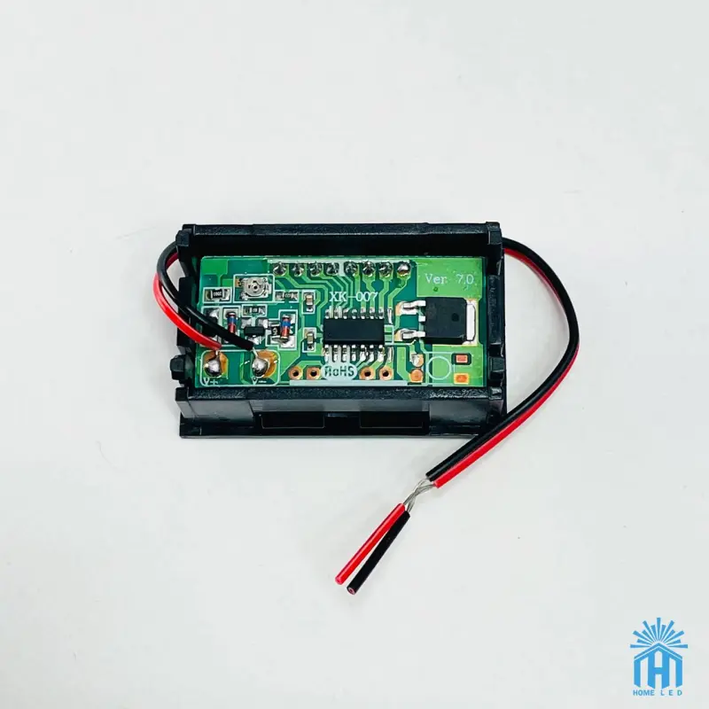 ولت متر پنلی همراه با نمایش باتری